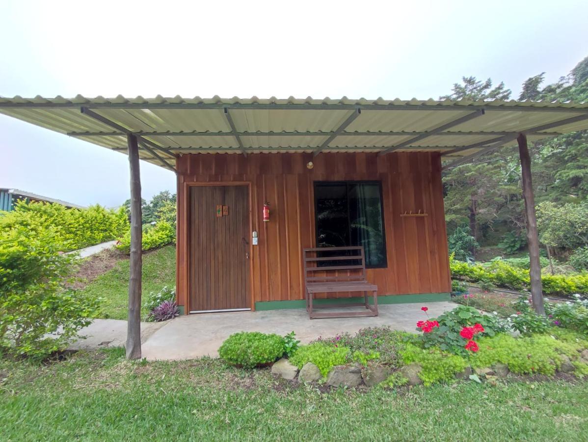 Casitas De Montana Cabuya Hotel Monteverde Exterior photo